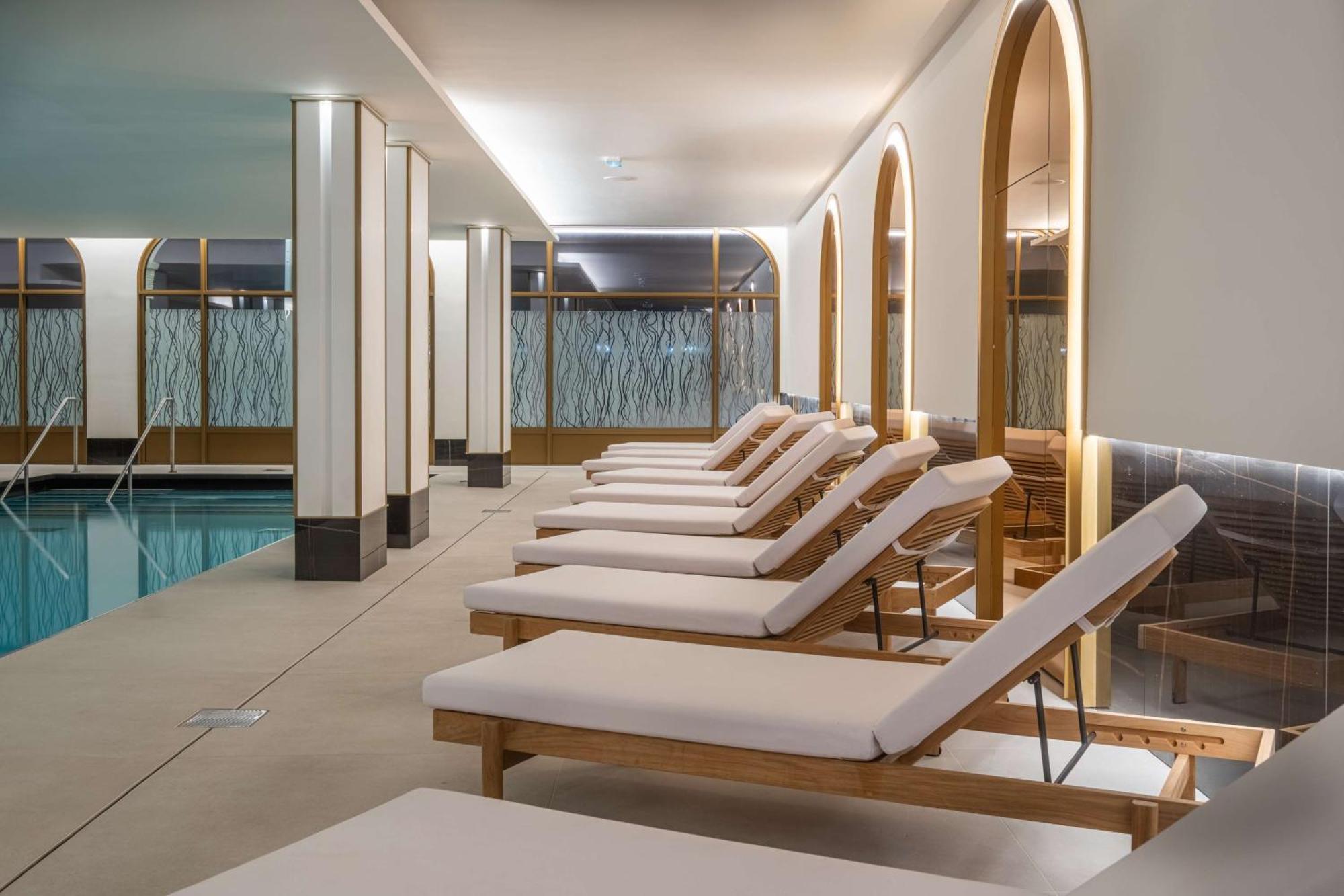 Radisson Blu Grand & Spa, Malo-les-bains 4*